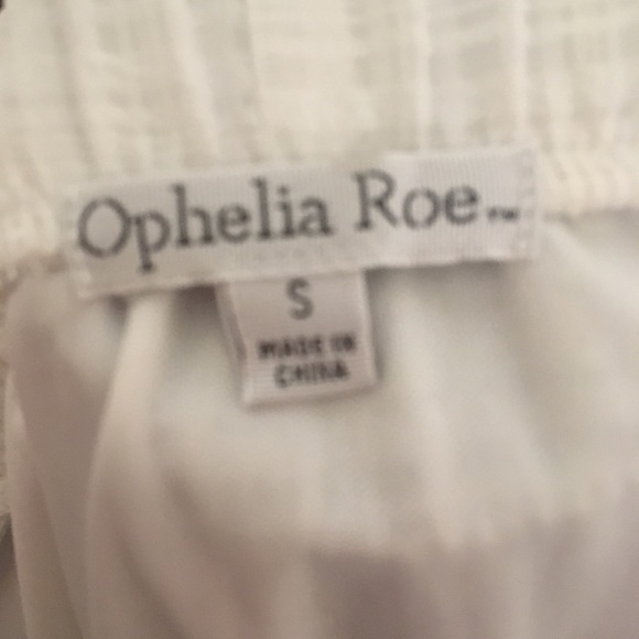 Ophelia Roe off the shoulder 3/4 sleeve white top - Picture 5 of 9